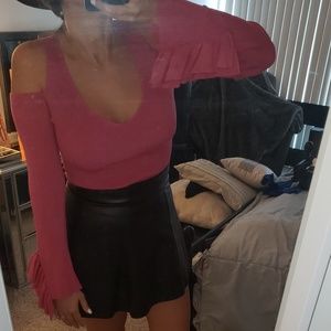 Express pink shoulder cut out sweater tts